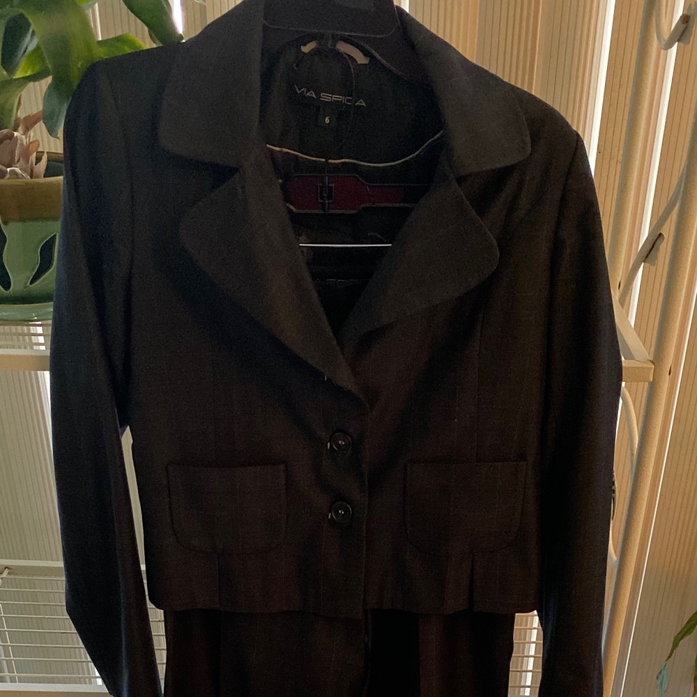VIA SPIGA BUSINESS SUIT - EXCELLENT CONDITION